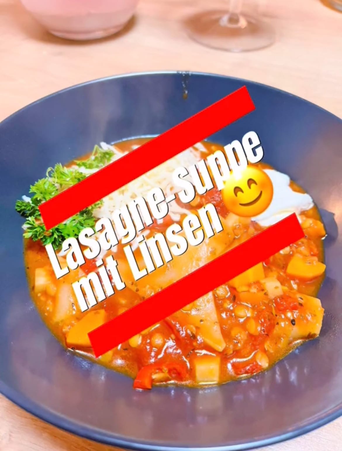 Mehr über den Artikel erfahren Lasagne-Suppe mit Linsen